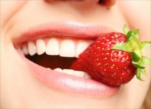 Natural Teeth Whitening Strawberry